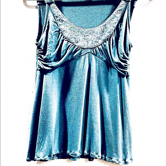 Sweet Blue SS Top with Sequins on top ELNC - Picture 2 of 3